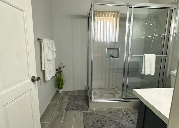 Serene Luxe 3br Family Friendly Mobay *