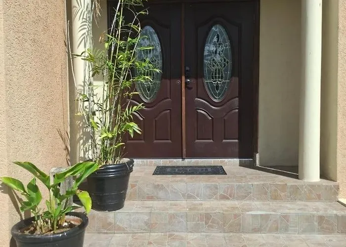 Villa Serene Luxe 3br Family Friendly Mobay *