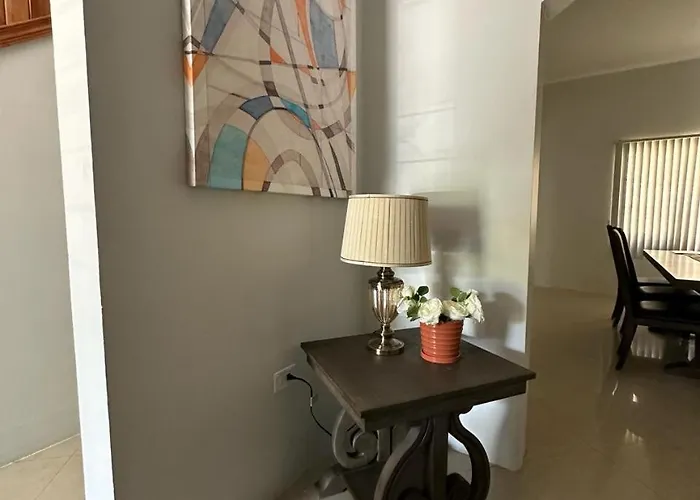Serene Luxe 3br Family Friendly Mobay *